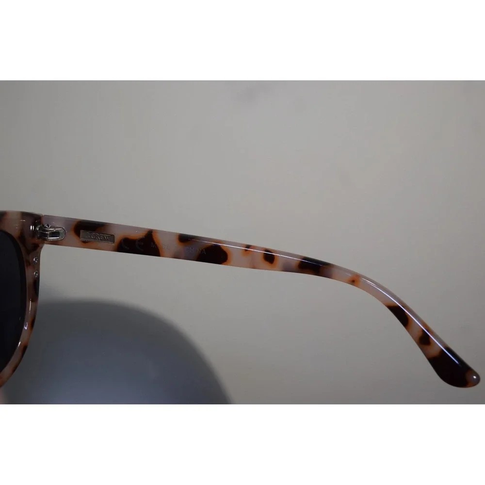 J Crew Womens Pink Tortoise Shell Round Sunglasses with Gold Metal Bridge